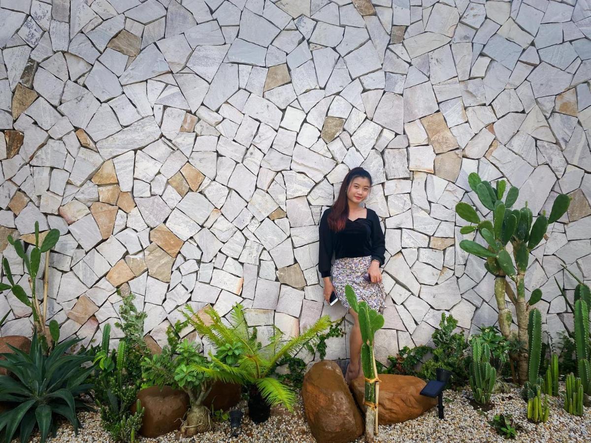 เดอะ บี รีสอร์ต Hotel กำปอต ภายนอก รูปภาพ