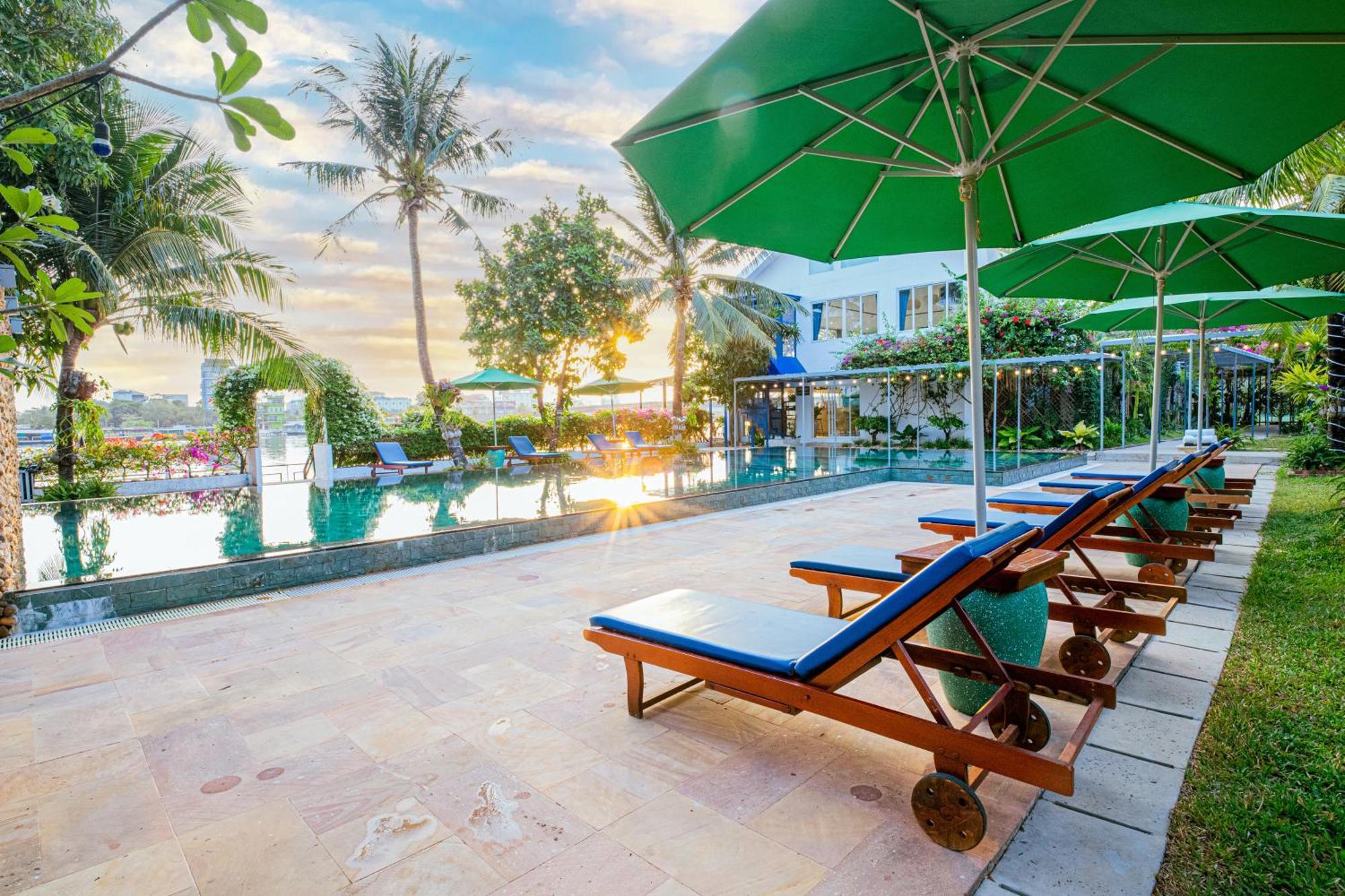 เดอะ บี รีสอร์ต Hotel กำปอต ภายนอก รูปภาพ